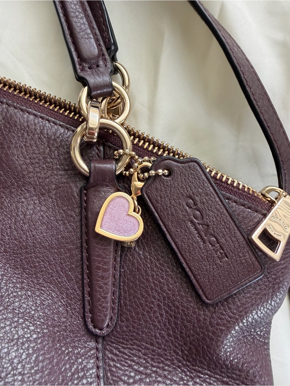 Coach Pebbled Leather Shoulder Bag in Burgundy with Gold Hardware - Picture 2 of 12